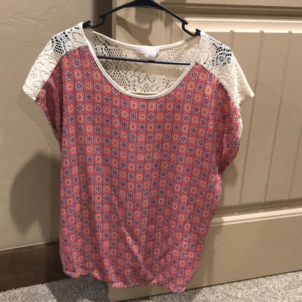 Flowered Blouse with Lace Detail